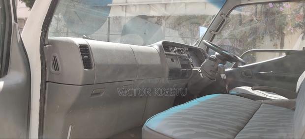 Mitsubishi Fh215 - thumbnail 11