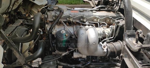 Mitsubishi Fh215 - thumbnail 13