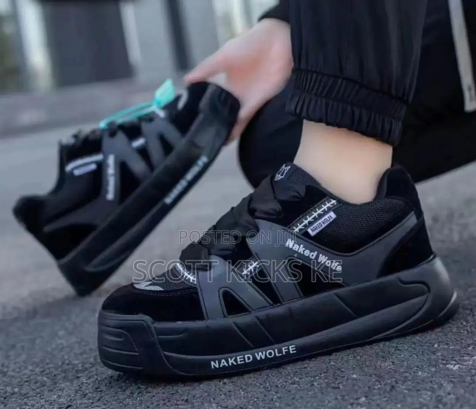 Naked Wolfe