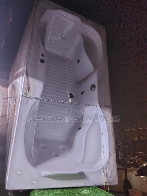Free Standing Jacuzzi - main view