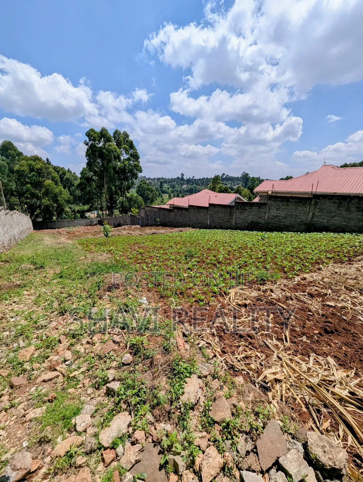 50x100 in a Gated Community for Sale