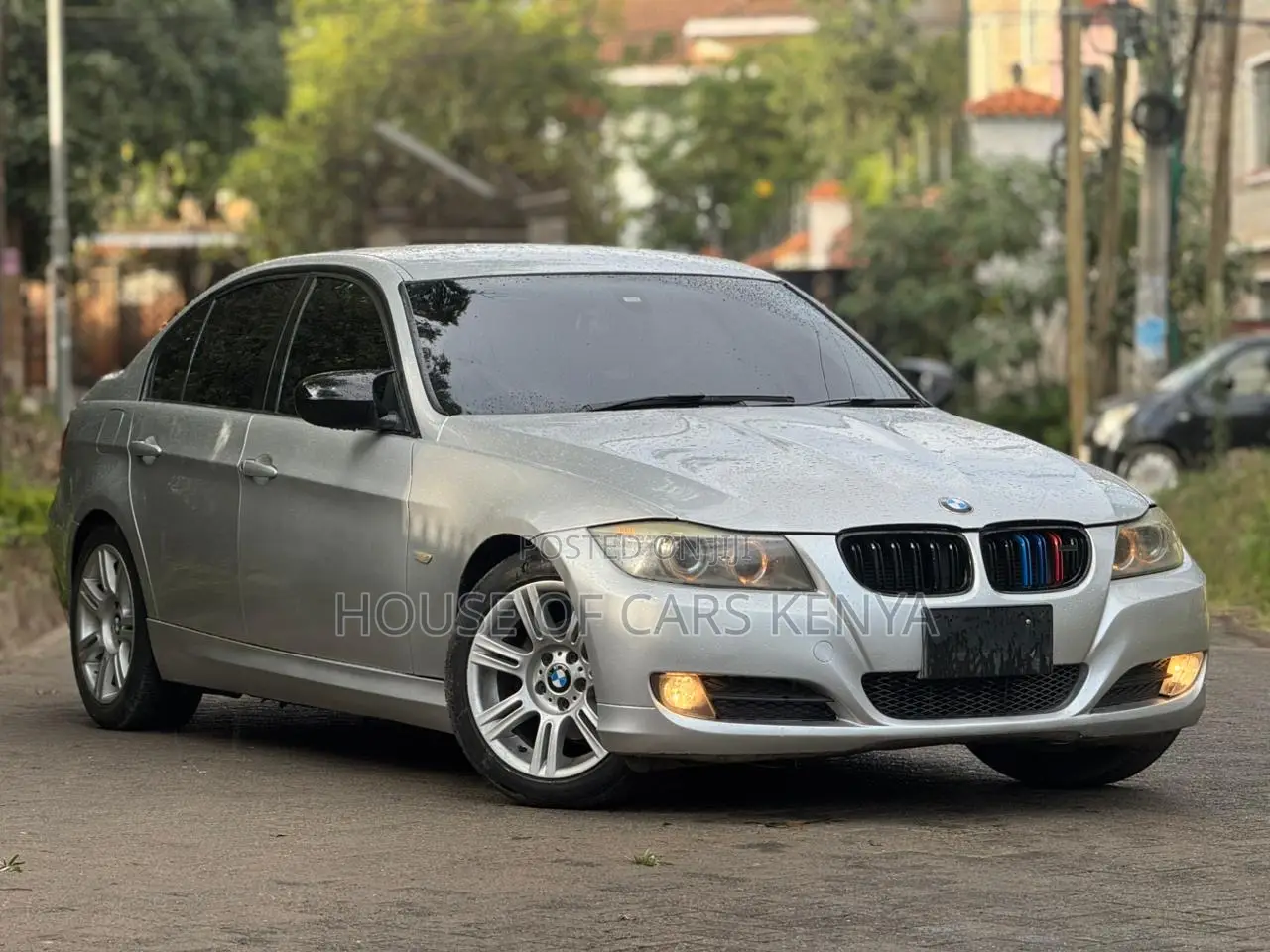 BMW 320i 2011 Silver