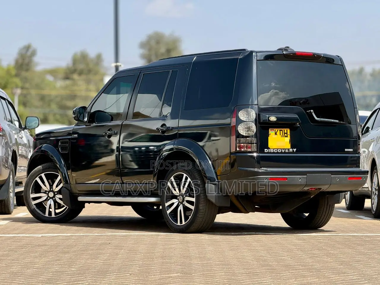 Land Rover Discovery 2015
