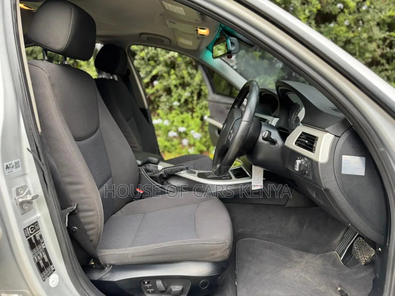 BMW 320i 2011 Silver