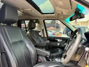 Land Rover Discovery 2015
