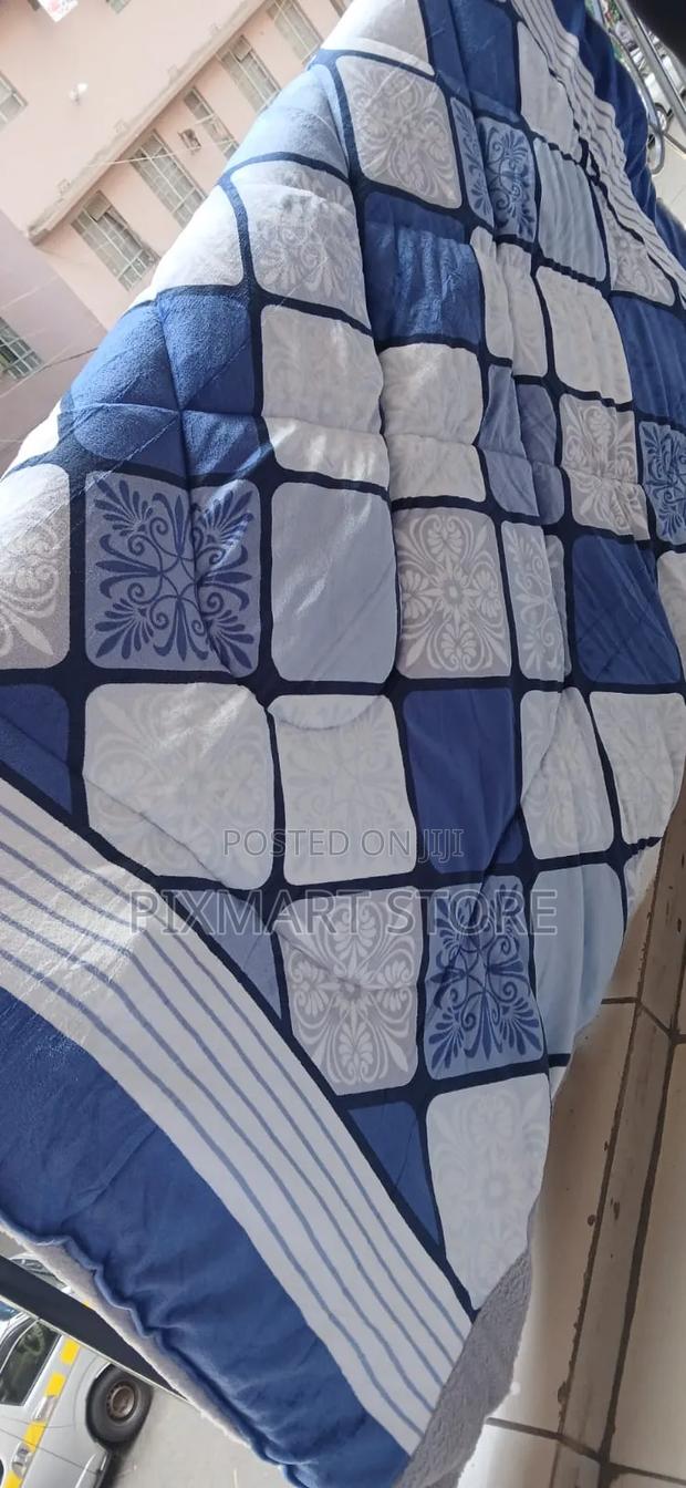 Elite Class 5×6 Woolen Duvet – Ultra Warm Cozy - main view