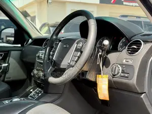 Land Rover Discovery 2015