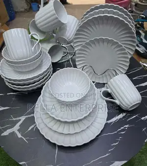 30pcs Ceramic Set.European Scallapoed Ceramic Porcelain Dinnerware