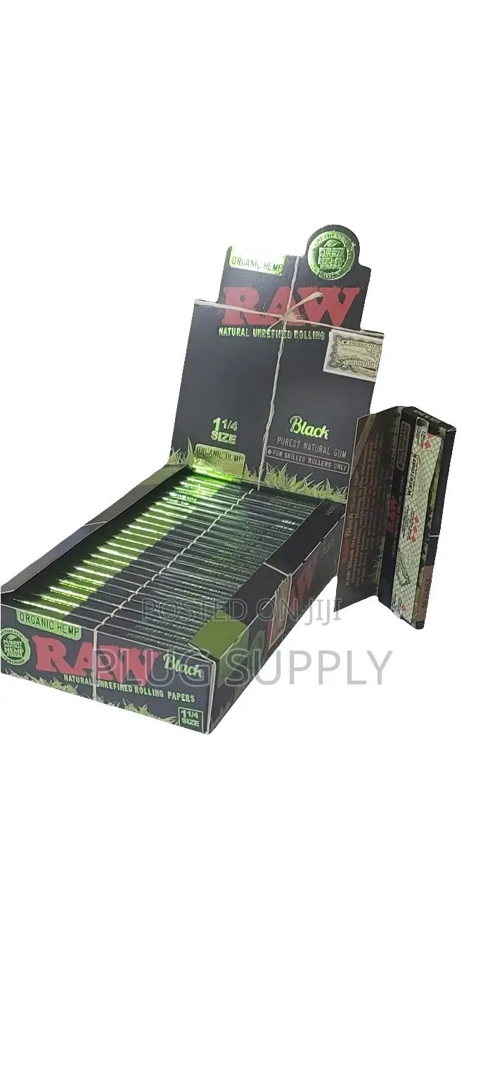 Raw Black Organic 1 1/4 Rolling Papers
