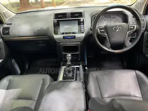 Toyota Land Cruiser Prado 2.8 2020 White