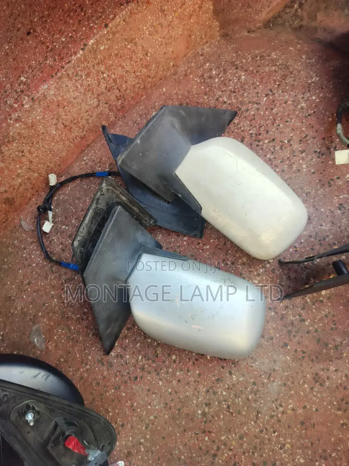 Side Mirror Ist