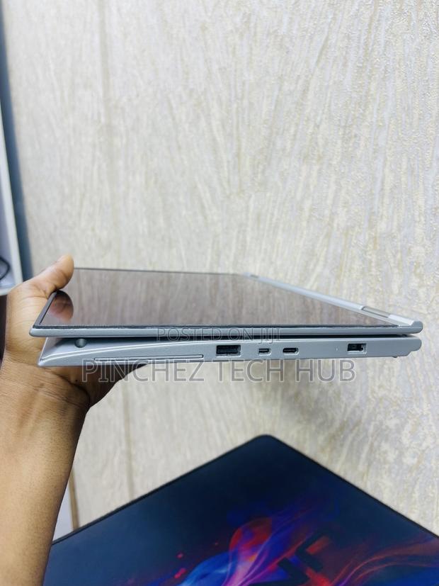 Laptop Lenovo ThinkPad Yoga 370 8GB Intel Core I5 SSD 256GB - thumbnail 3