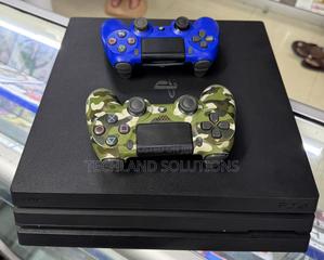 Like New Condition Chipped Playstation 4 Pro Machine - thumbnail 2