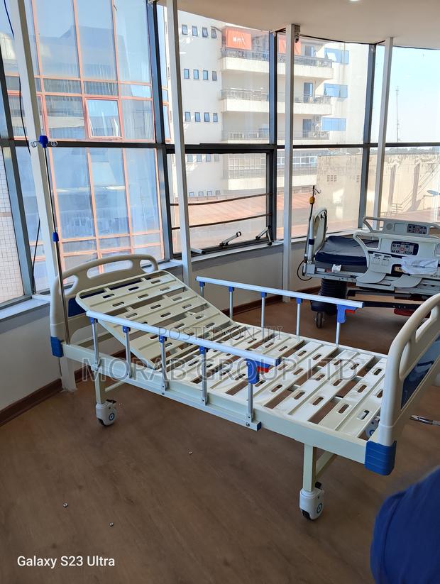 Single Crank Hospital Bed - thumbnail 4