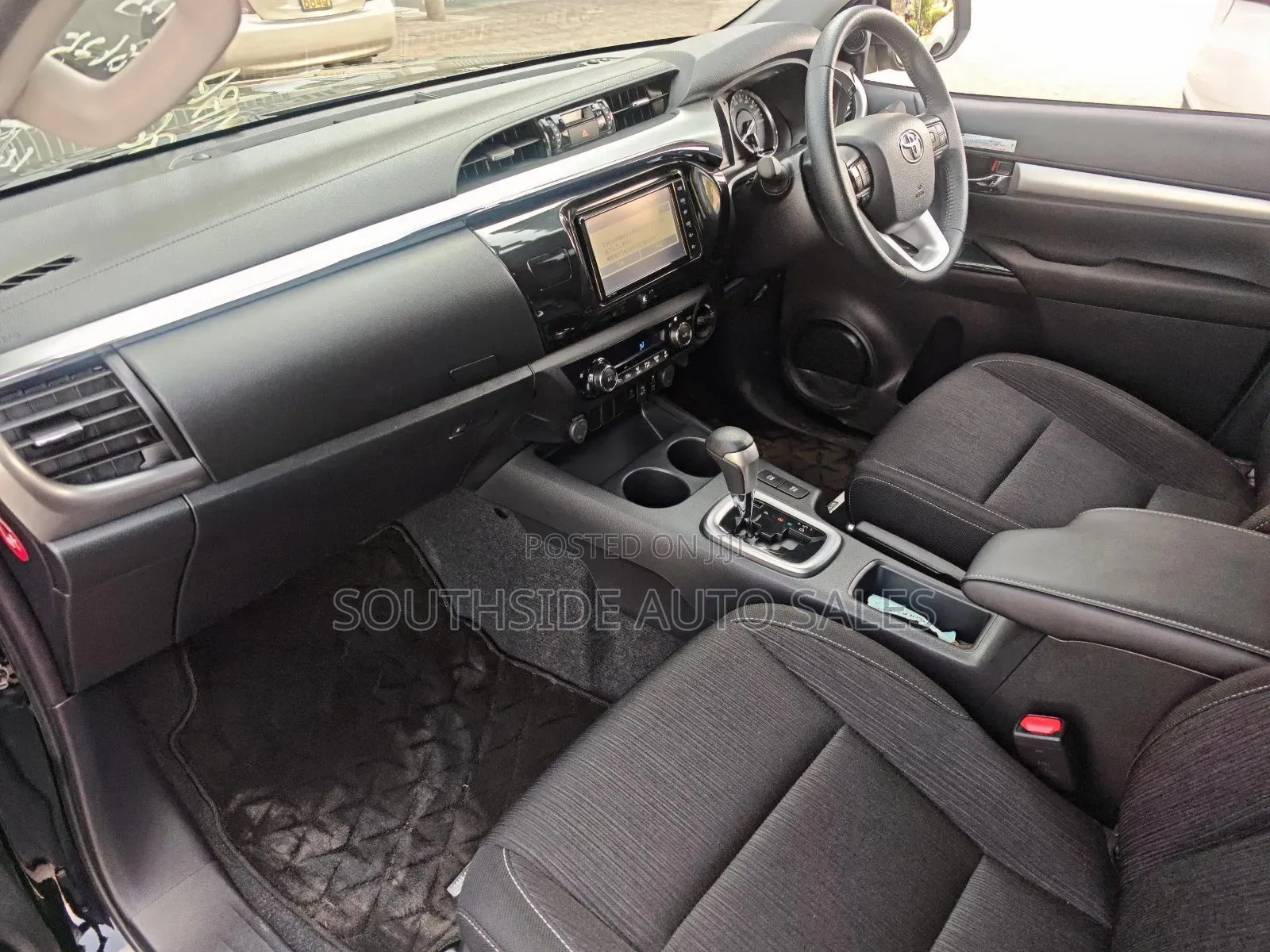 Toyota Hilux 2.4 Diesel 2020 Black