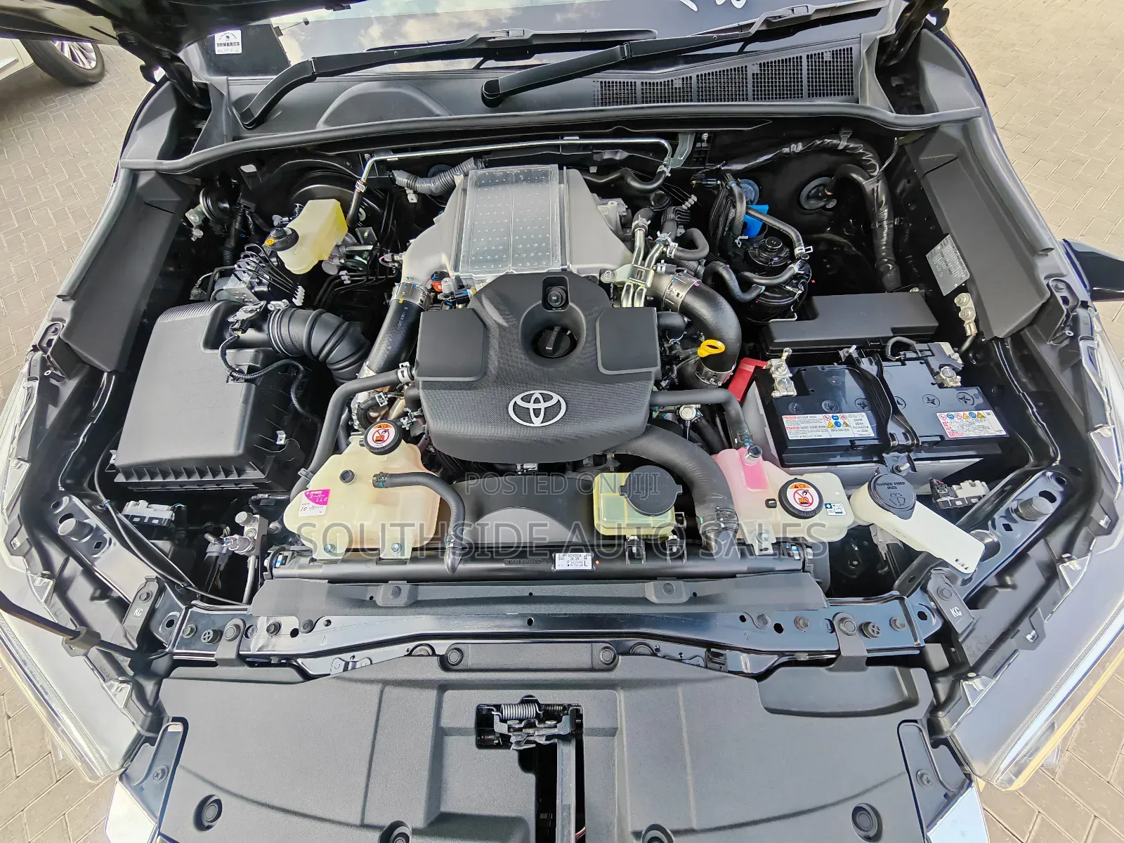 Toyota Hilux 2.4 Diesel 2020 Black
