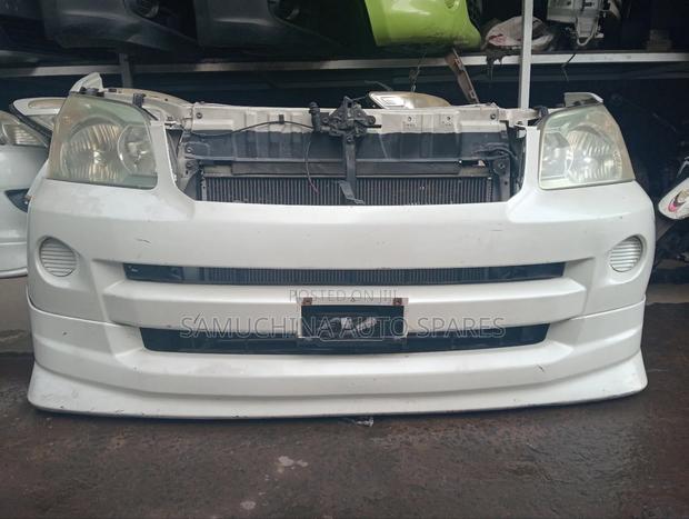 Nosecut Toyota Noah Zrr60 2005