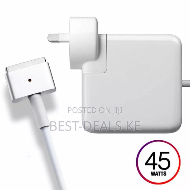 Apple 45w Charger - main view
