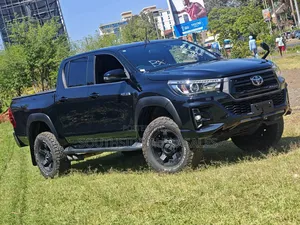 Toyota Hilux SR HI-Rider 2019 Black