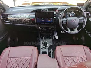 Toyota Hilux Revo Smart Cab Deisel 2.4 AWD 2019 Black