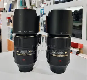 Nikon Af-S Vr Micro-Nikkor 105mm F/2.8g if-Ed Lens