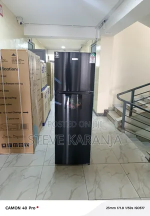 Von 247l Double Door Fridge
