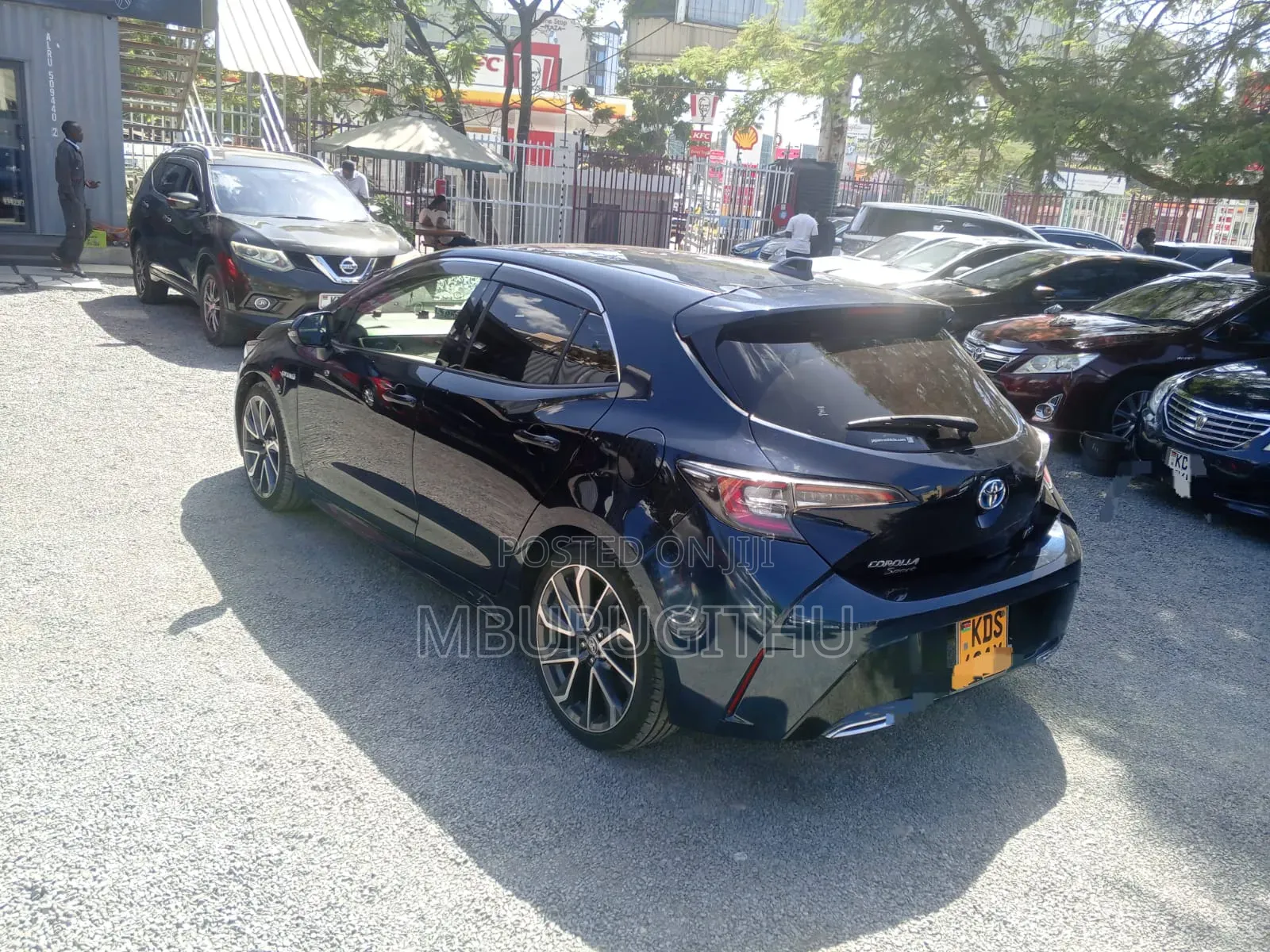 Toyota Corolla SE (1.8L 4cyl 2A) 2018 Blue