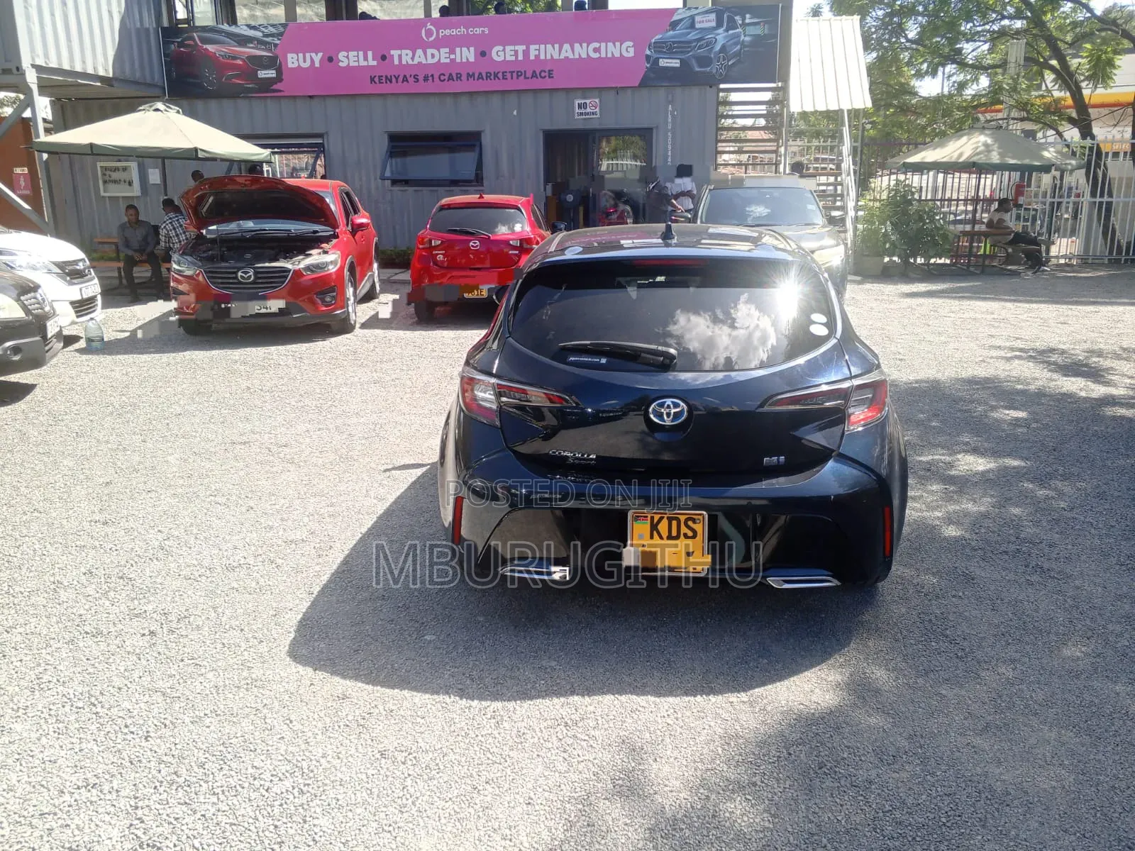 Toyota Corolla SE (1.8L 4cyl 2A) 2018 Blue