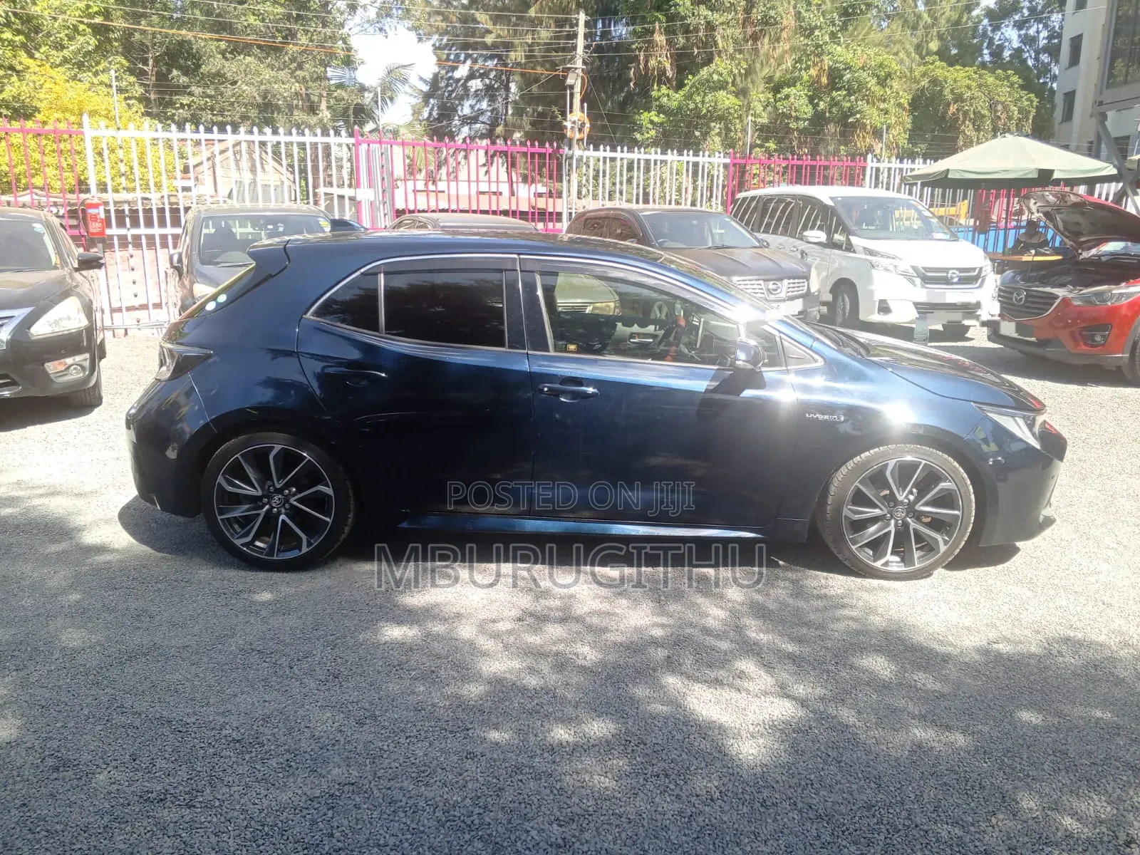 Toyota Corolla SE (1.8L 4cyl 2A) 2018 Blue