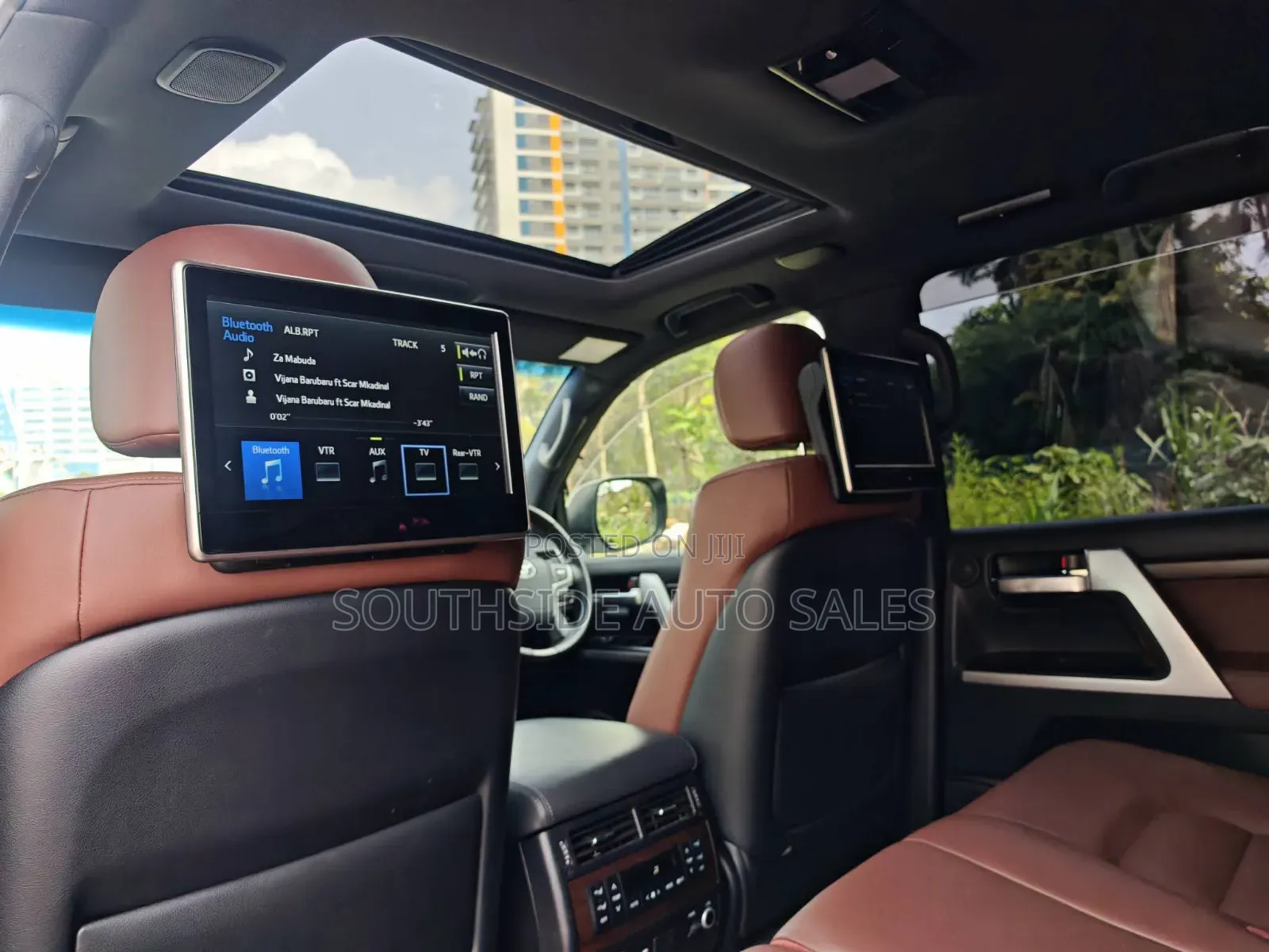 Toyota Land Cruiser 4.6 V8 ZX 2019 White