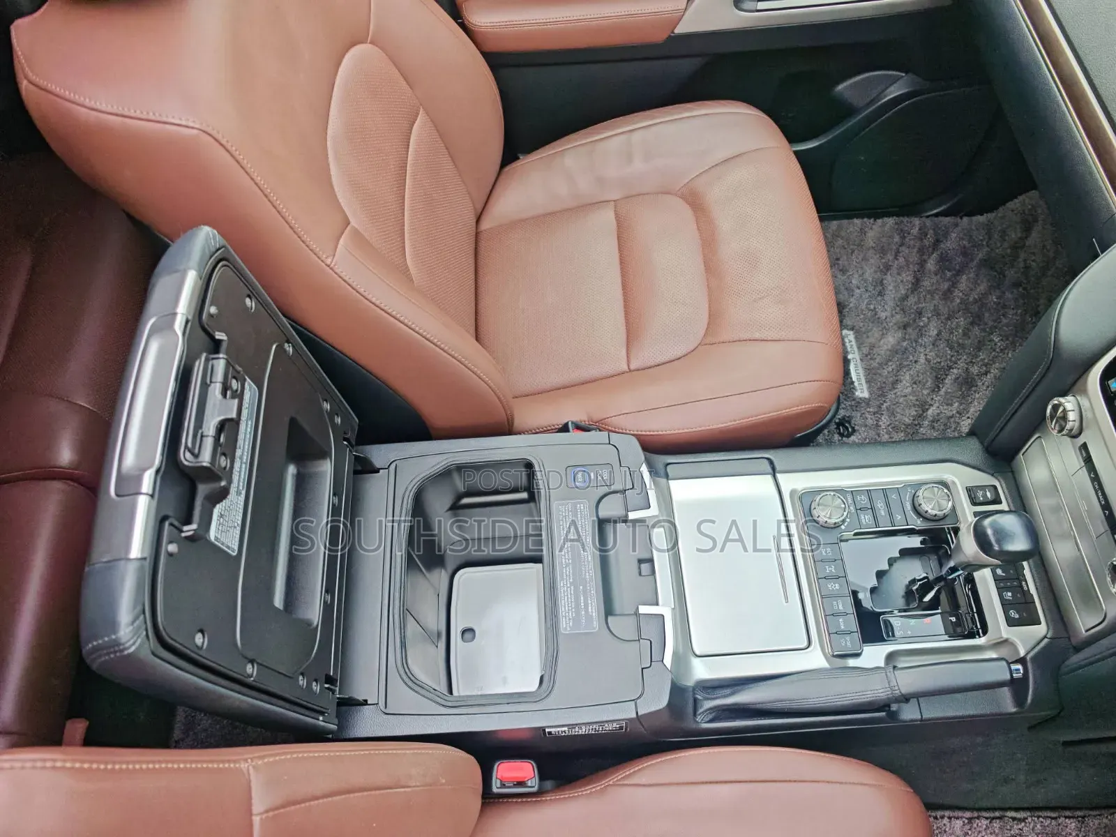 Toyota Land Cruiser 4.6 V8 ZX 2019 White