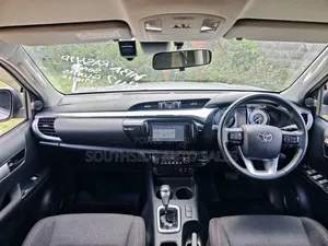 Toyota Hilux Revo Smart Cab Deisel 2.4 AWD 2020 Silver