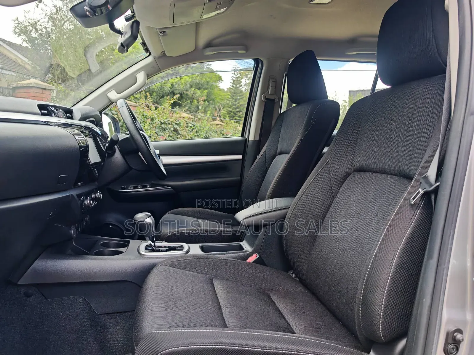 Toyota Hilux Revo Smart Cab Deisel 2.4 AWD 2020 Silver