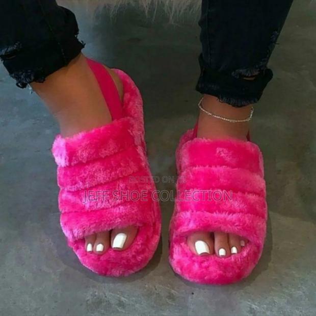 Ladies Fluffy Sandals - thumbnail 4