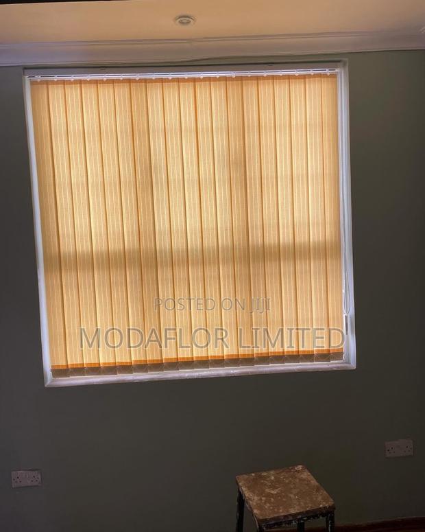 Vertical Blinds – Corporate Classic Shades