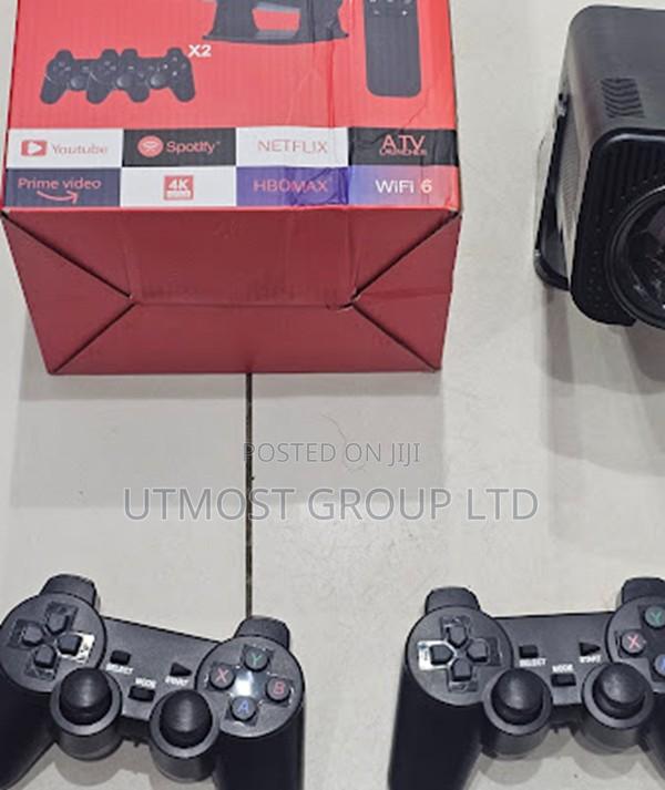 Hy320 Android 13 Projector With Controller Support - thumbnail 2