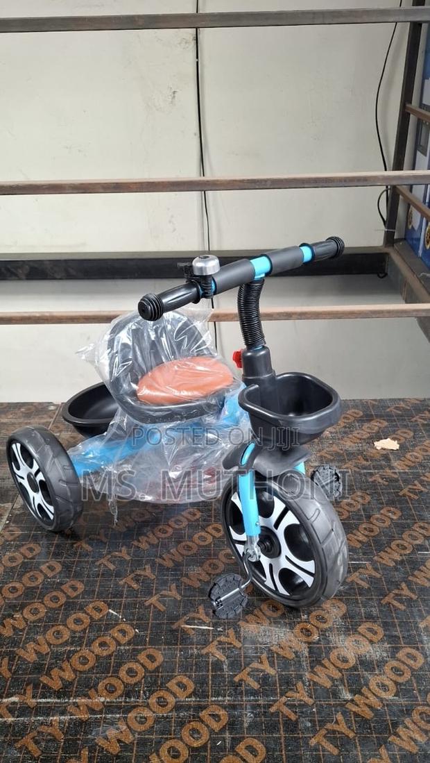 Kids' Tricycle in Blue and Black. - thumbnail 3