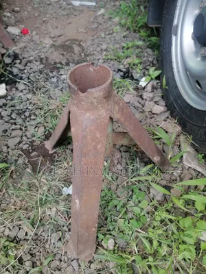 Tripod Stand for Motor Vehicles