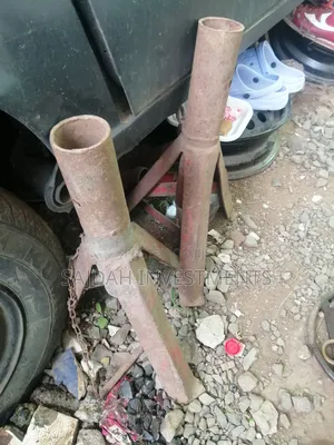 Tripod Stand for Motor Vehicles