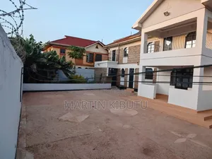 4bdrm Mansion in Kenyatta Road / Theta  for sale