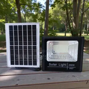 Maintenance Free 200w Solar Flood Light Ip67 Waterproof Durable Build