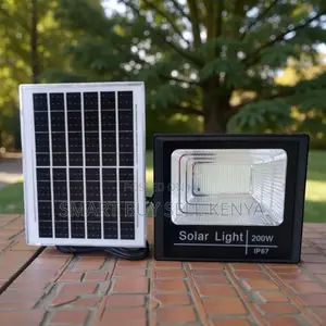 200w Solar Energy Powered Flood Light Outdoor Ip67 Waterproof Rated