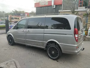 Mercedes-Benz Viano 2012 Beige