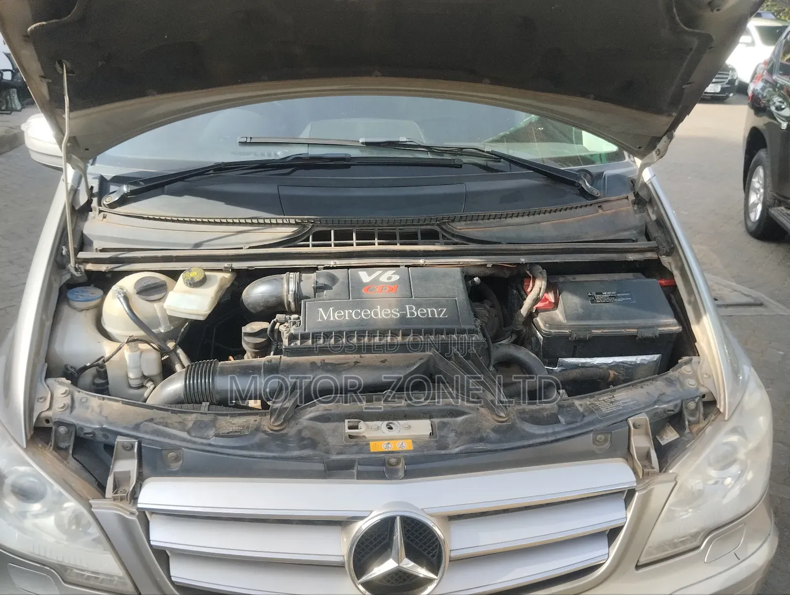 Mercedes-Benz Viano 2012 Beige