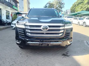 Toyota Land Cruiser 2022 Black