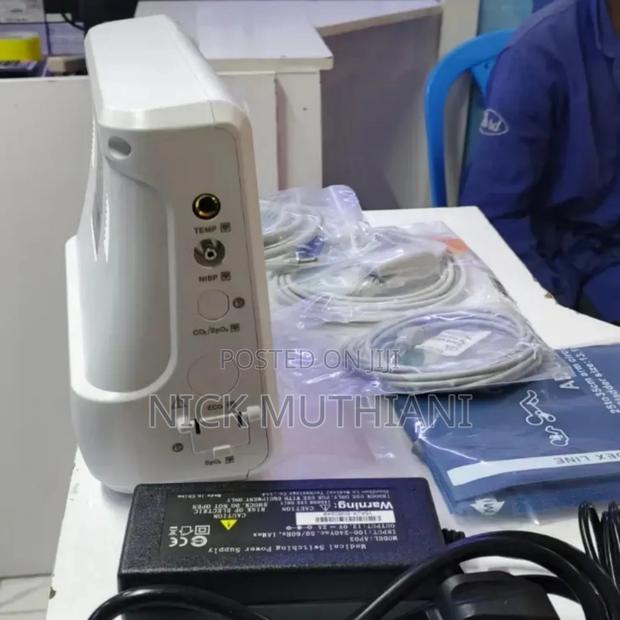 Patient Monitor 5 Parameters - thumbnail 3