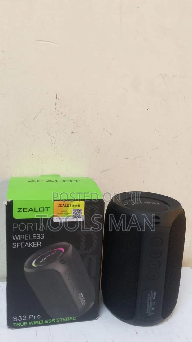 Zealot S32 Pro Portable Bluetooth Speaker.