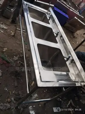 Triple Bowl Sink/ 3 Bowl Washing Sink