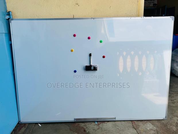 120cmx90cm Whiteboard~~White-Board Available - main view