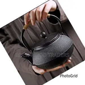 900ml Cast Iron Teapot